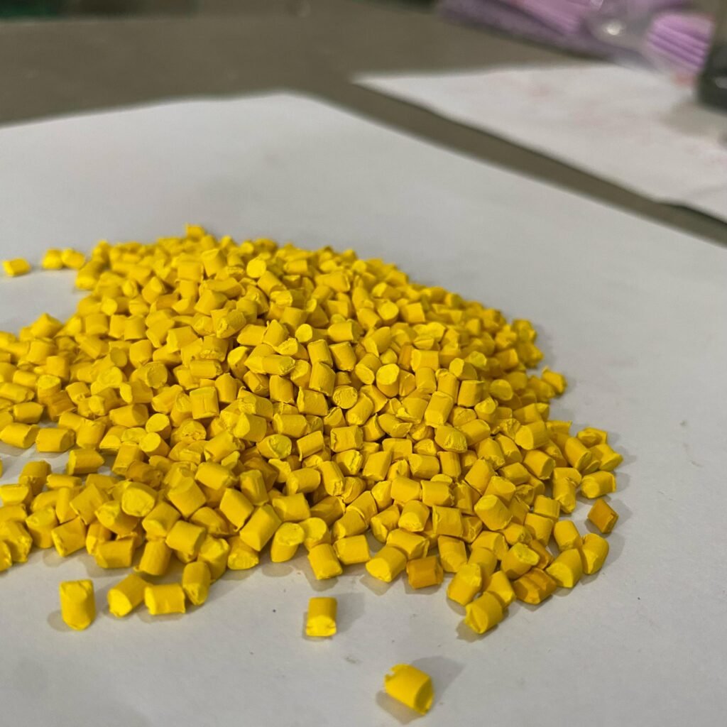 Yellow Color Masterbatch poly1-ind